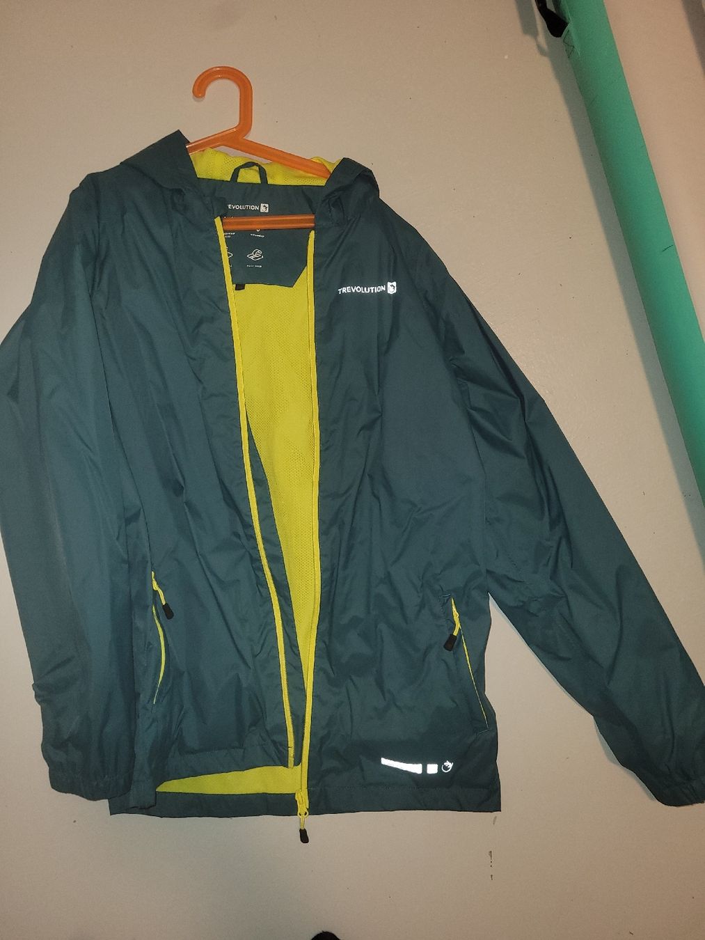 Trevolution Giacche: trevolution regenjacke gr 176 – Usato da Schalunen venduto da Sunneschiin09