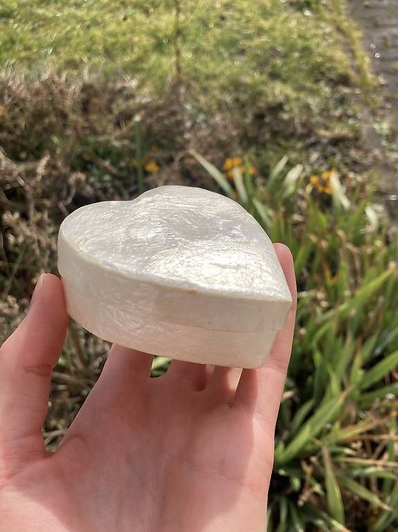 Alle Dekorationen: Perlmutt Döschen in Herzform für Schmuck – Gebraucht aus Winterthur von rox_n5tg 1