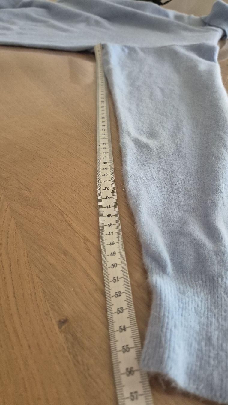 Pullover & Sweatshirts: Elena Daga Rollkragenpullover hellblau Grösse L Damen – Gebraucht aus Winterthur von ann_7lxx 7