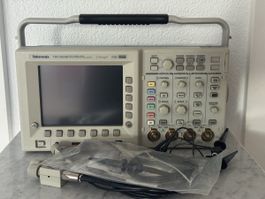 Tektronix TDS 3024B 200MHz 4-Ch. + 4x P6139A Tastköpfe