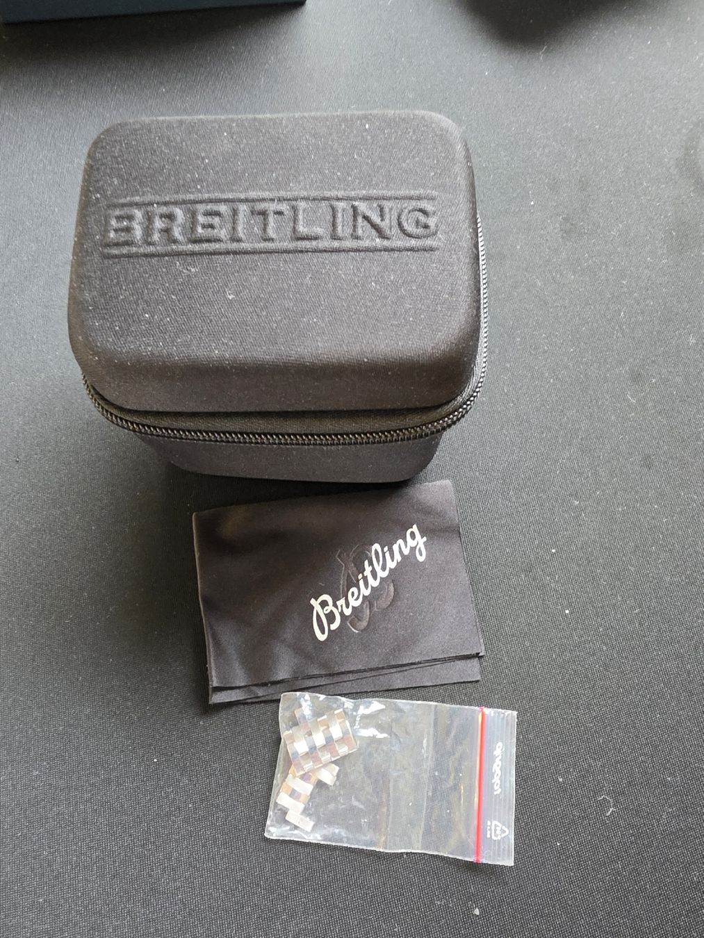 Breitling Uhren: Breitling Chronomat – Gebraucht aus Val-d'Illiez von AntiqueG 2