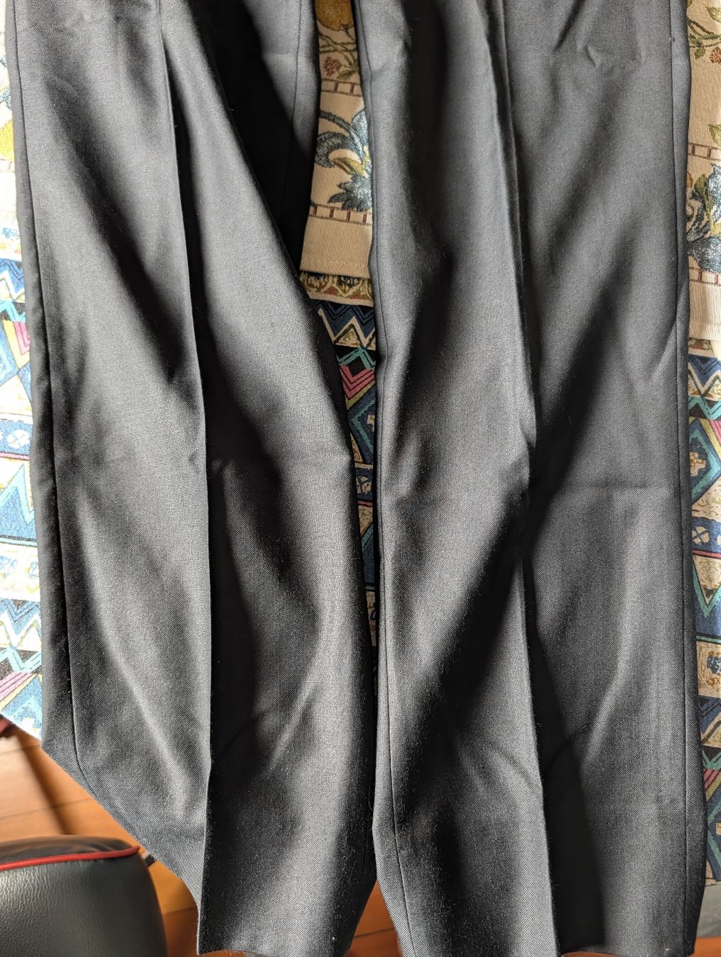 Anzüge: Calvin Klein Black Suit Jacket and Pants Size 48 – Gebraucht aus Zürich von jor_68rp 5