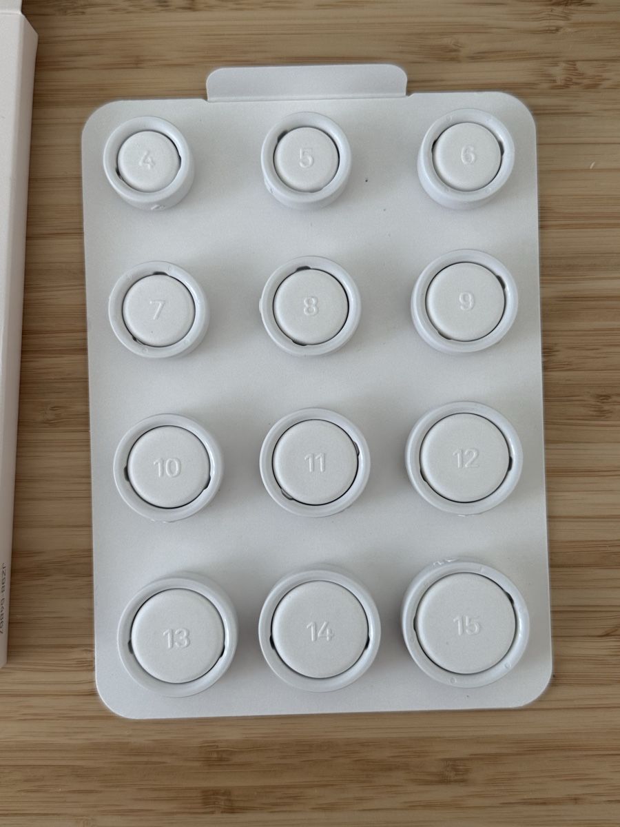Oura Ringe: Ours Ring 4 - Sizing Kit – Gebraucht aus Zürich von SmilingPanda 1