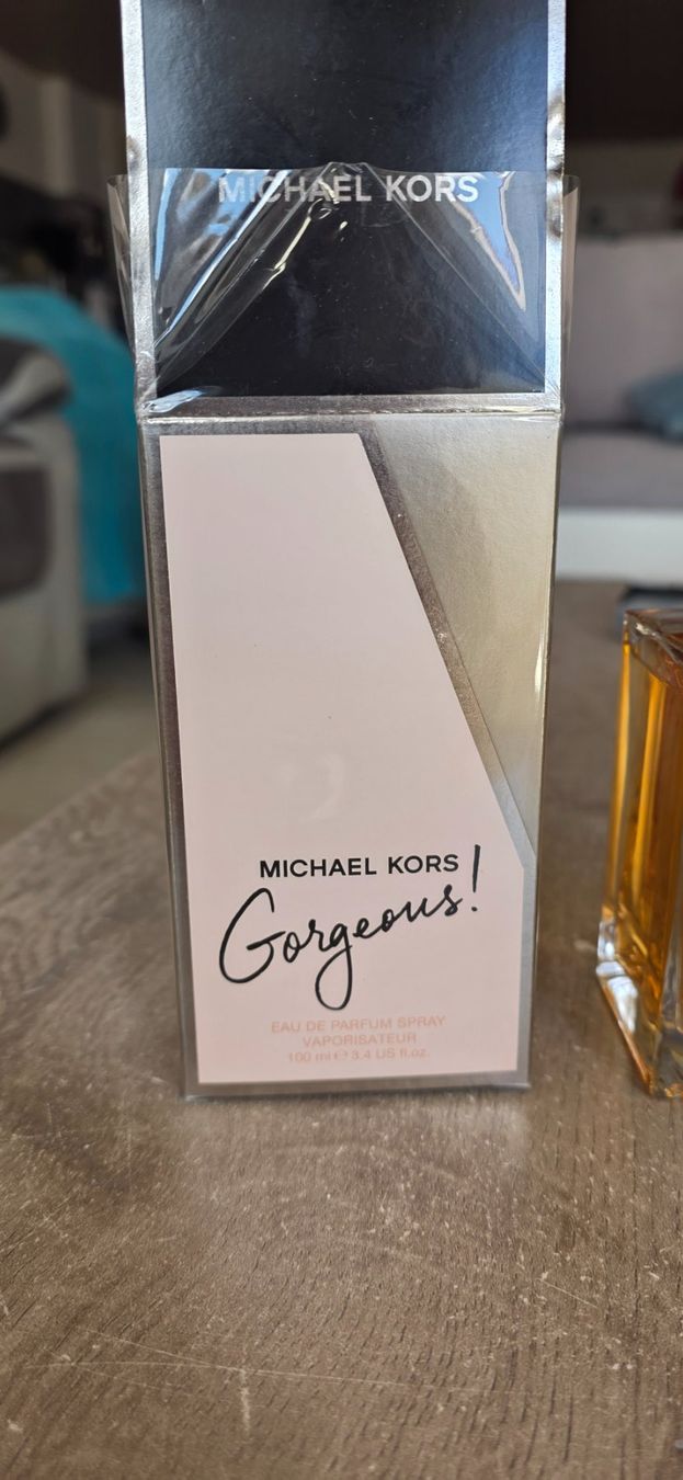 Michael Kors Parfum & Eau de Toilette: Eau de Parfum Michael Kors Gorgeous 100ml – Neu und originalverpackt aus Ste-Croix von kar_9x7w 2