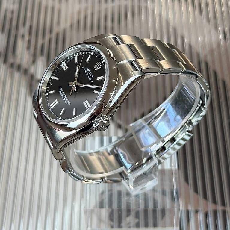 Orologi: Rolex Oyster Perpetual 36mm 126000 – Usato da Genève venduto da minty.watches 1