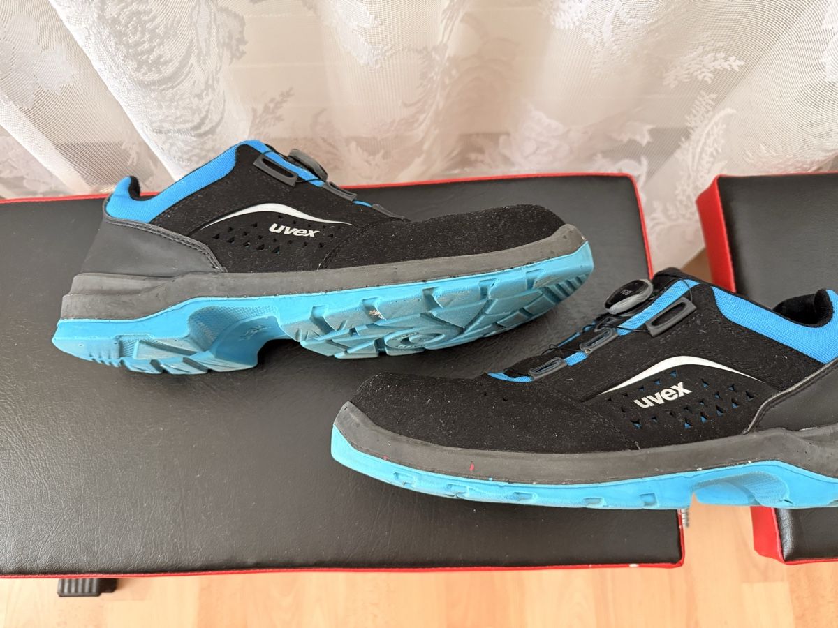 Scarpe da uomo: Schuhe Größe 46 uvex – Usato da Sulz AG venduto da lis_r2qv