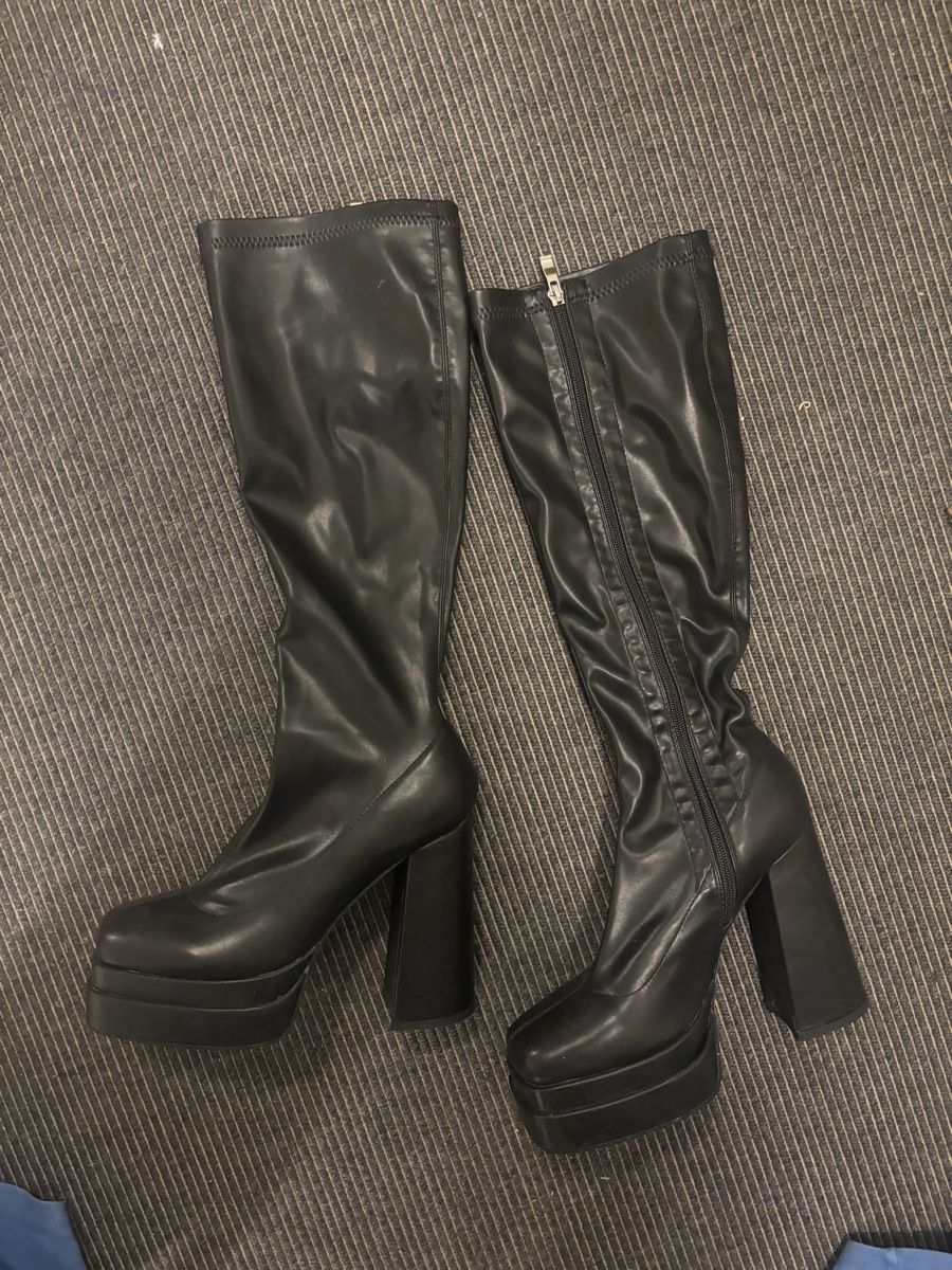 Scarpe da donna: Plateau Stiefel von Raid – Usato da Bern venduto da ech_2shv 1