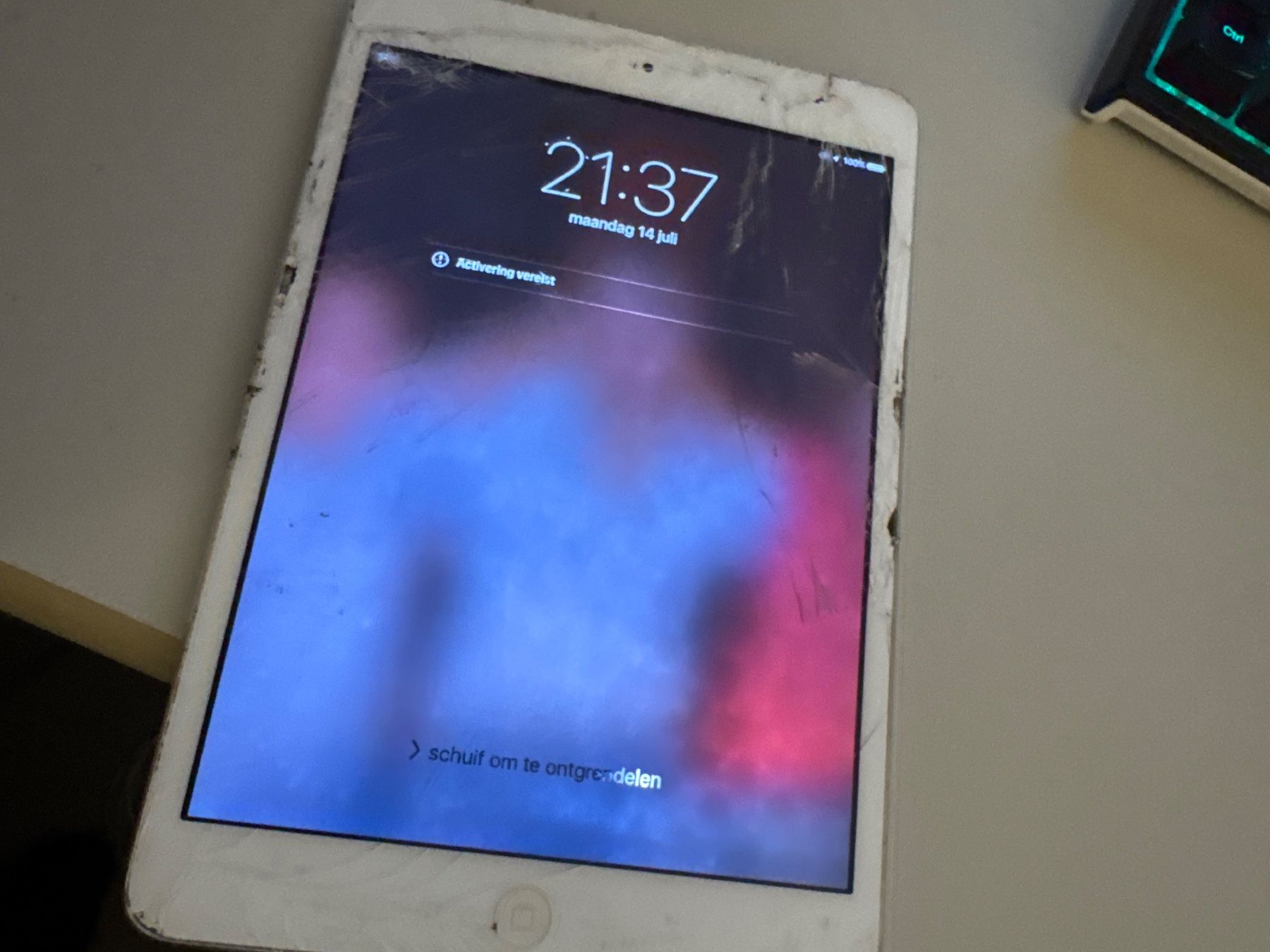 Apple Tablet PC: Ipad mini - A1432 - icloude – Difettoso da Olten venduto da HoYa01