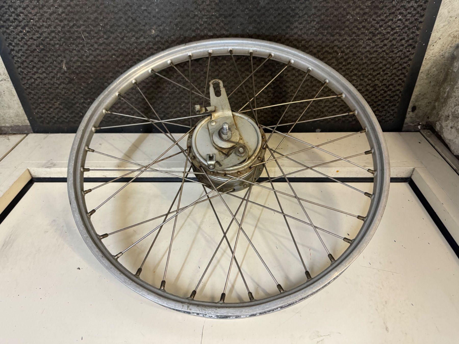 DKW Ciclomotori: Dkw M50 Viktoria vorderrad – Difettoso da Höri venduto da Stoeffe1