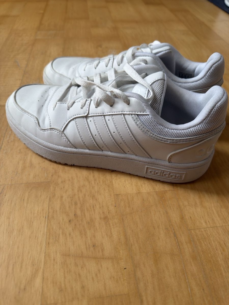 Adidas Scarpe da donna: Adidas Sneaker – Usato da Urnäsch venduto da _._naomi_._ 1