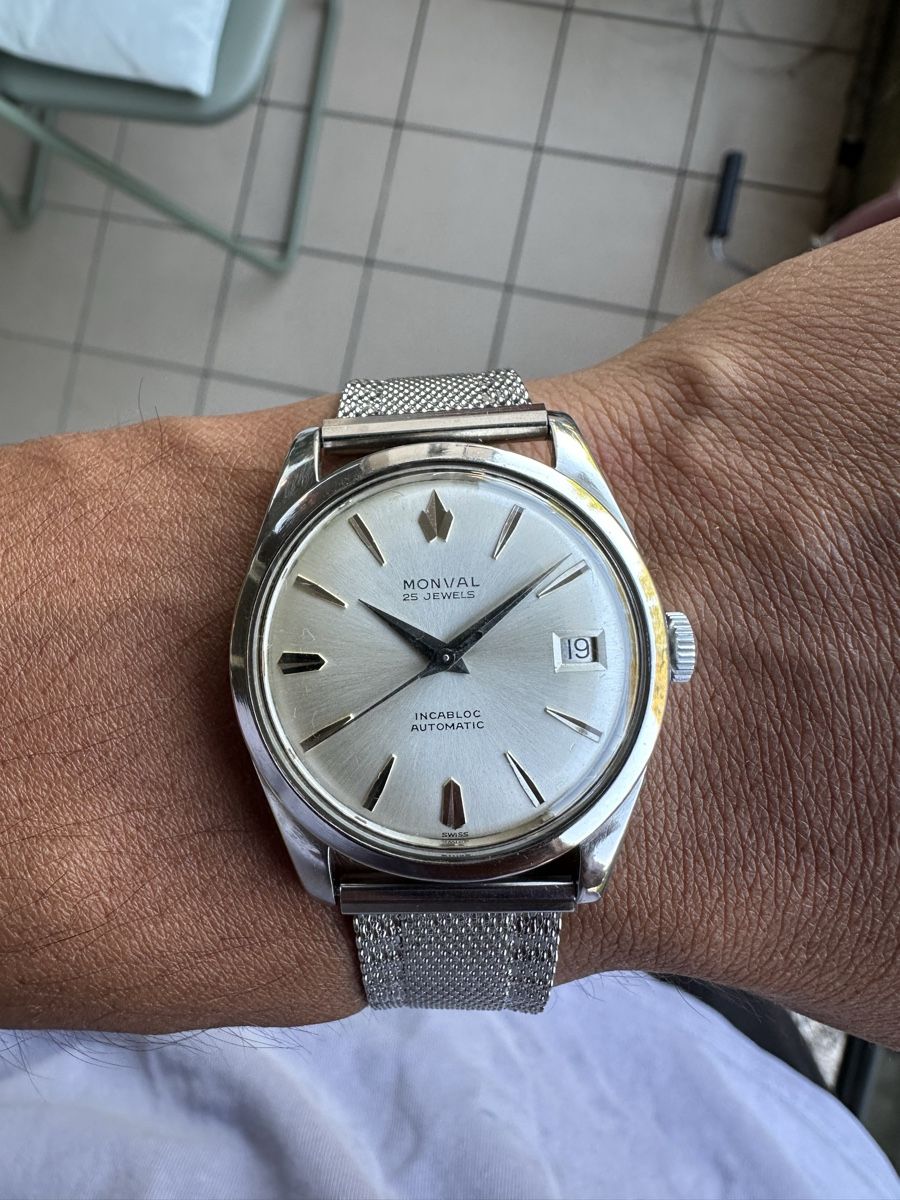 Orologi: Monval vintage watch  – Usato da Genève venduto da car_ln2g
