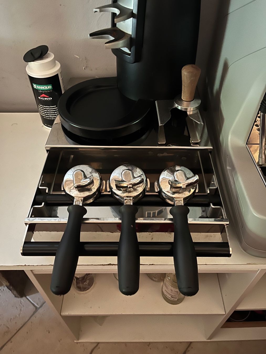 Rancilio Macchine per caffè & Macchine per espresso: Machine à café professionnelle avec moulin et accessoires – Nuovo (secondo la descrizione) da Bex venduto da ent_yd97 3