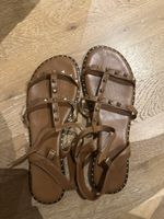 Sandaletten braun mit Nieten Grösse 40 guter Zustand