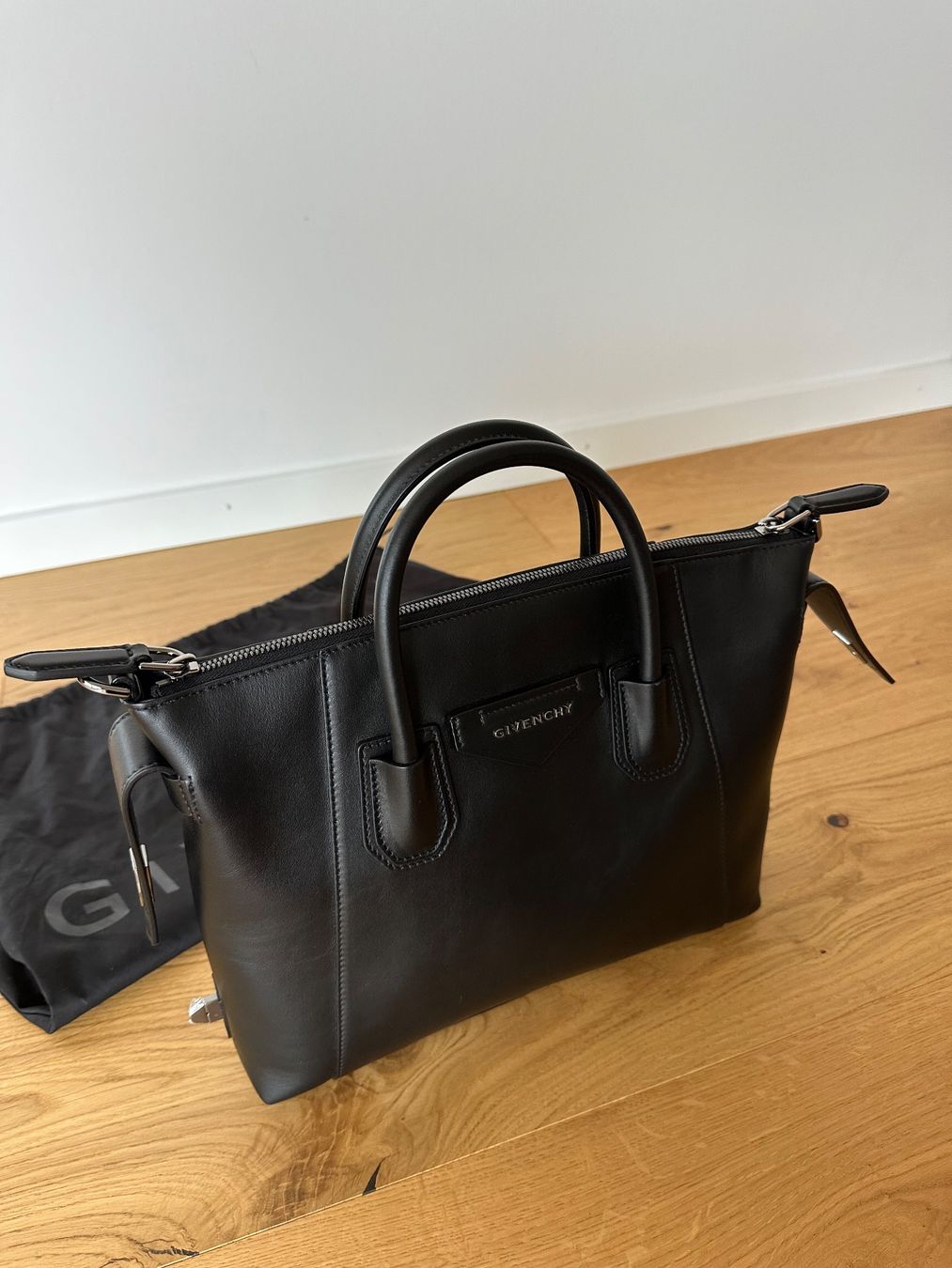 Givenchy Borse da donna: Givenchy Antigona Small soft – Nuovo e nell'imballaggio originale da Zug venduto da mel_kyra 6