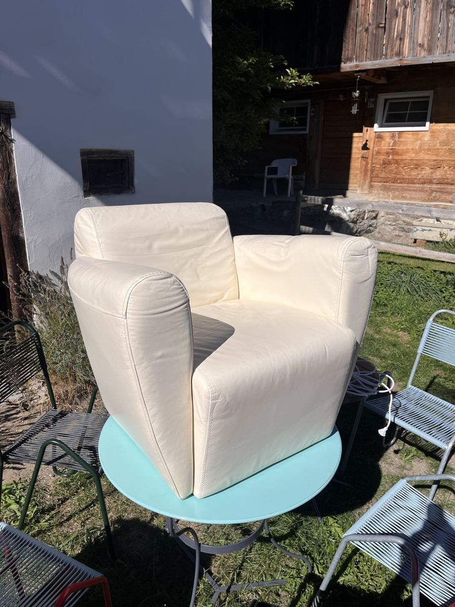 Sessel: 2 weisse Sessel – Gebraucht aus Cumbel von Langwiesler8 2