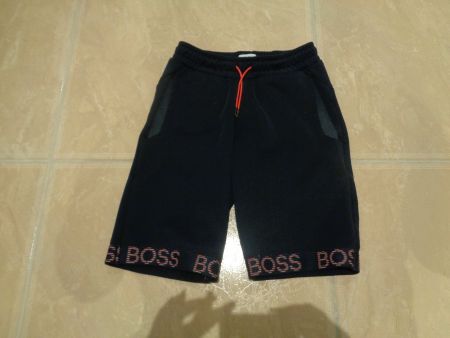 Hugo Boss neue Shorts, 10J 140