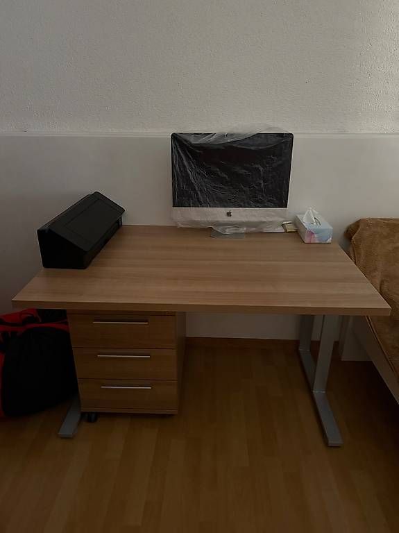 Bureaux: Schreibtisch – D'occasion à Winterthur par lum_nk7g 1