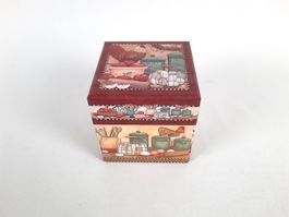 Herzige vintage Karton Box