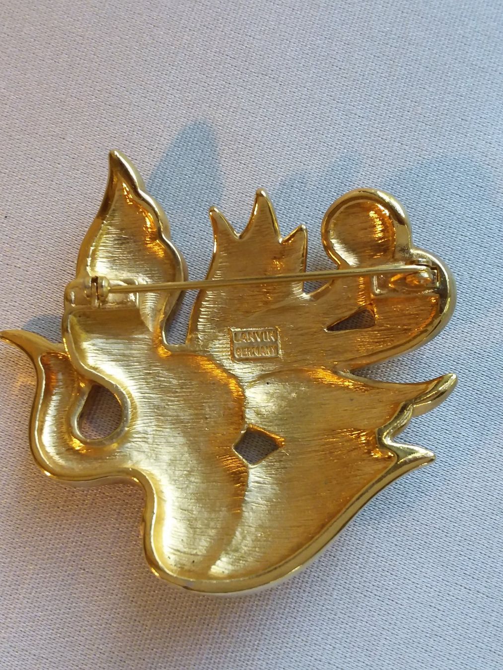 Broschen & Nadeln: Originale LANVIN PARIS vergoldete Email Brosche 80er – Gebraucht aus Zürich von helsan 8