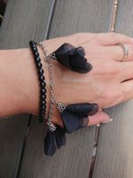 Bracelet perles noires & fleurs tissues