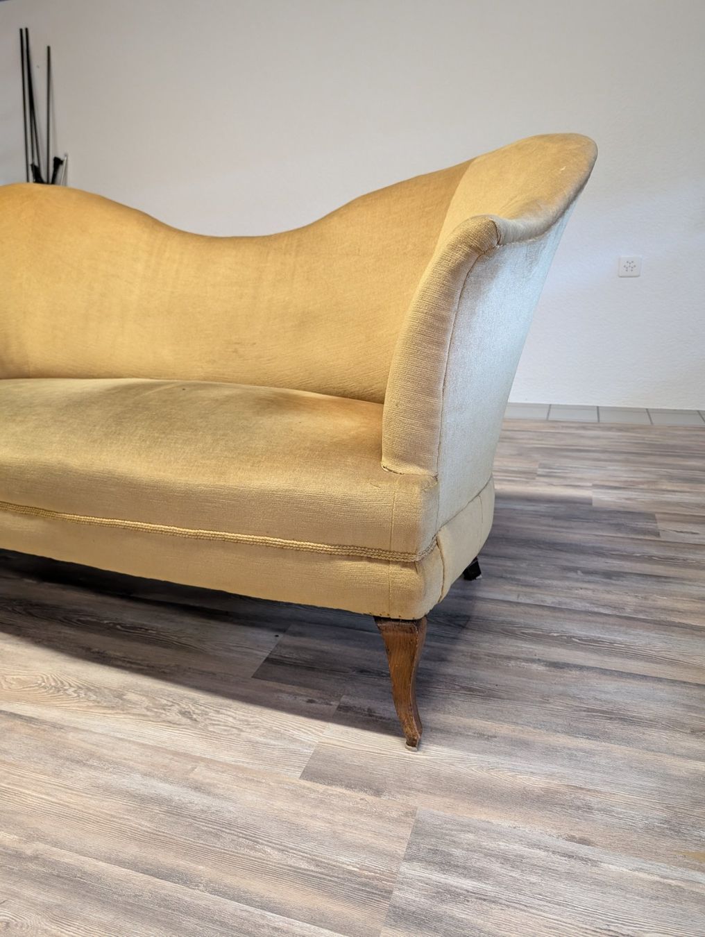 Divani: Vintage Sofa – Usato da Thun venduto da and_j2bq 4