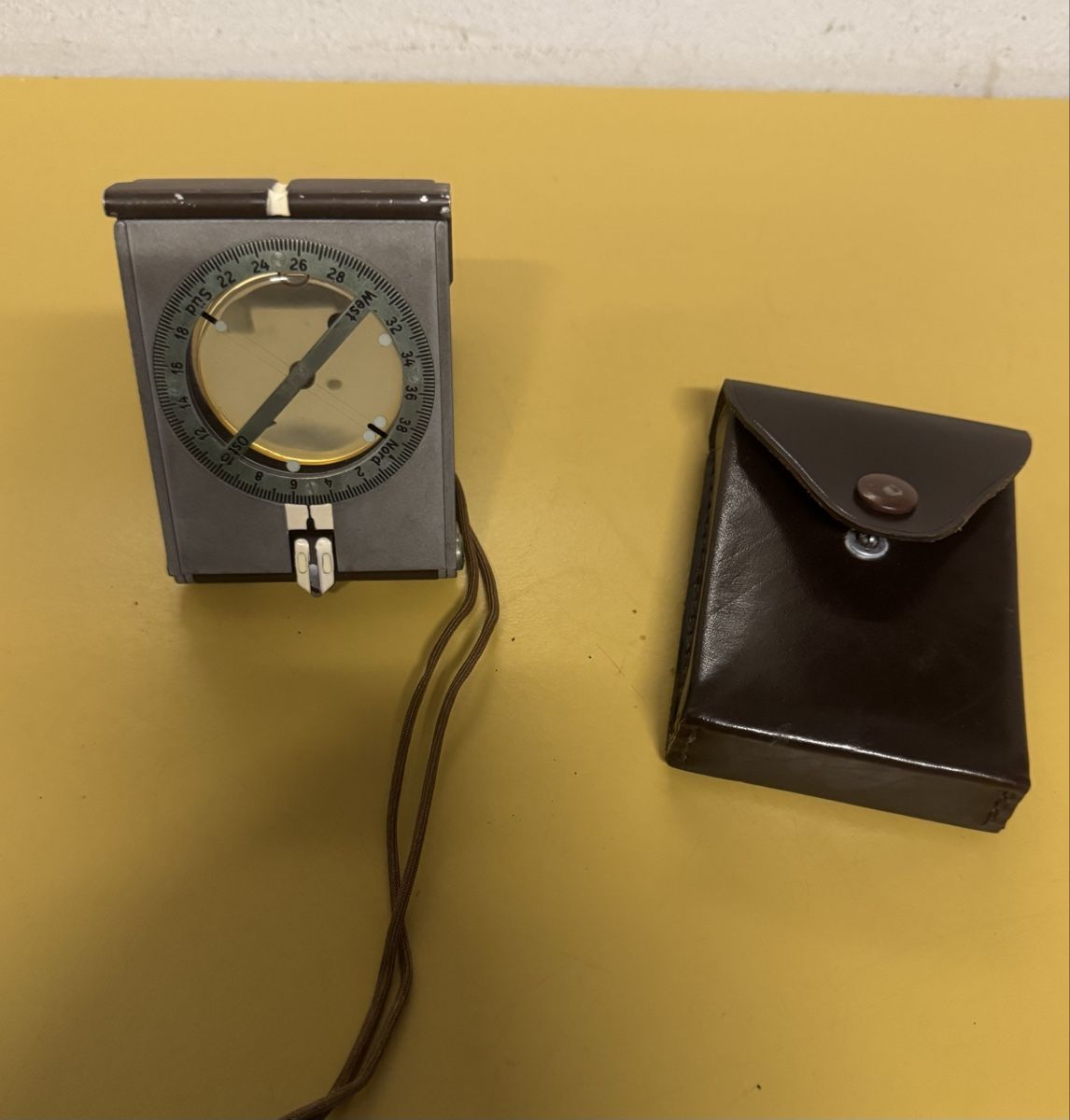GPS & Strumenti di misurazione: Kompass  – Usato da Schlieren venduto da Freundlich02