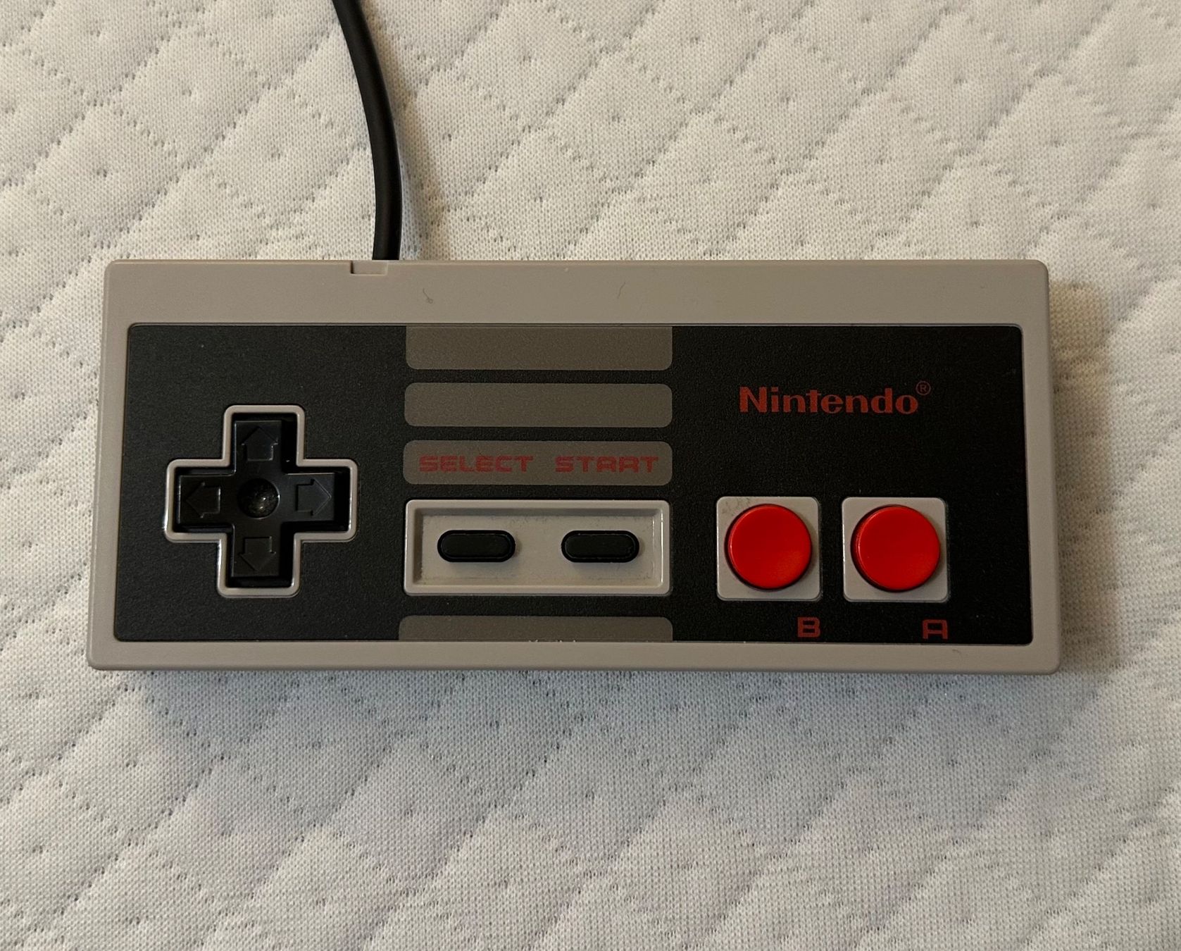 Nintendo Manettes: Nintendo Classic Mini NES Controller (MOD. CLV-002) – Neuf (Voir description) à Genève par hesgotthepackage