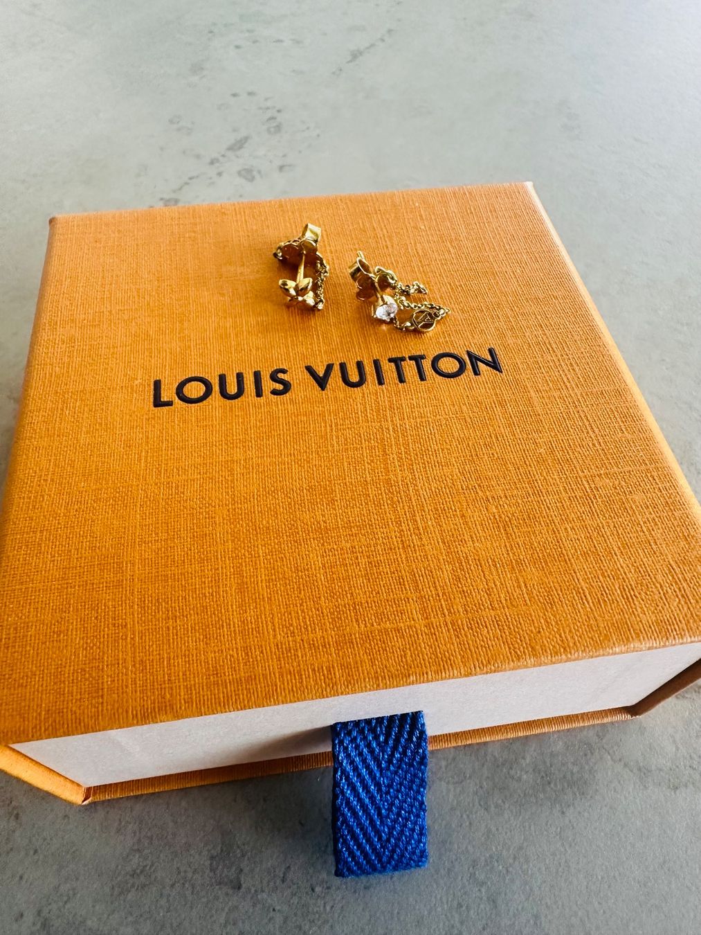 Louis Vuitton Boucles d'oreille: Louis Vuitton – D'occasion à Le bry par Jasminka2015 3