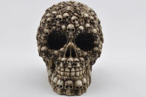 Tutte le decorazioni: Schädel Skull and Bones Dekor Polyresin – Nuovo e nell'imballaggio originale da Wittenbach venduto da rbstore 1