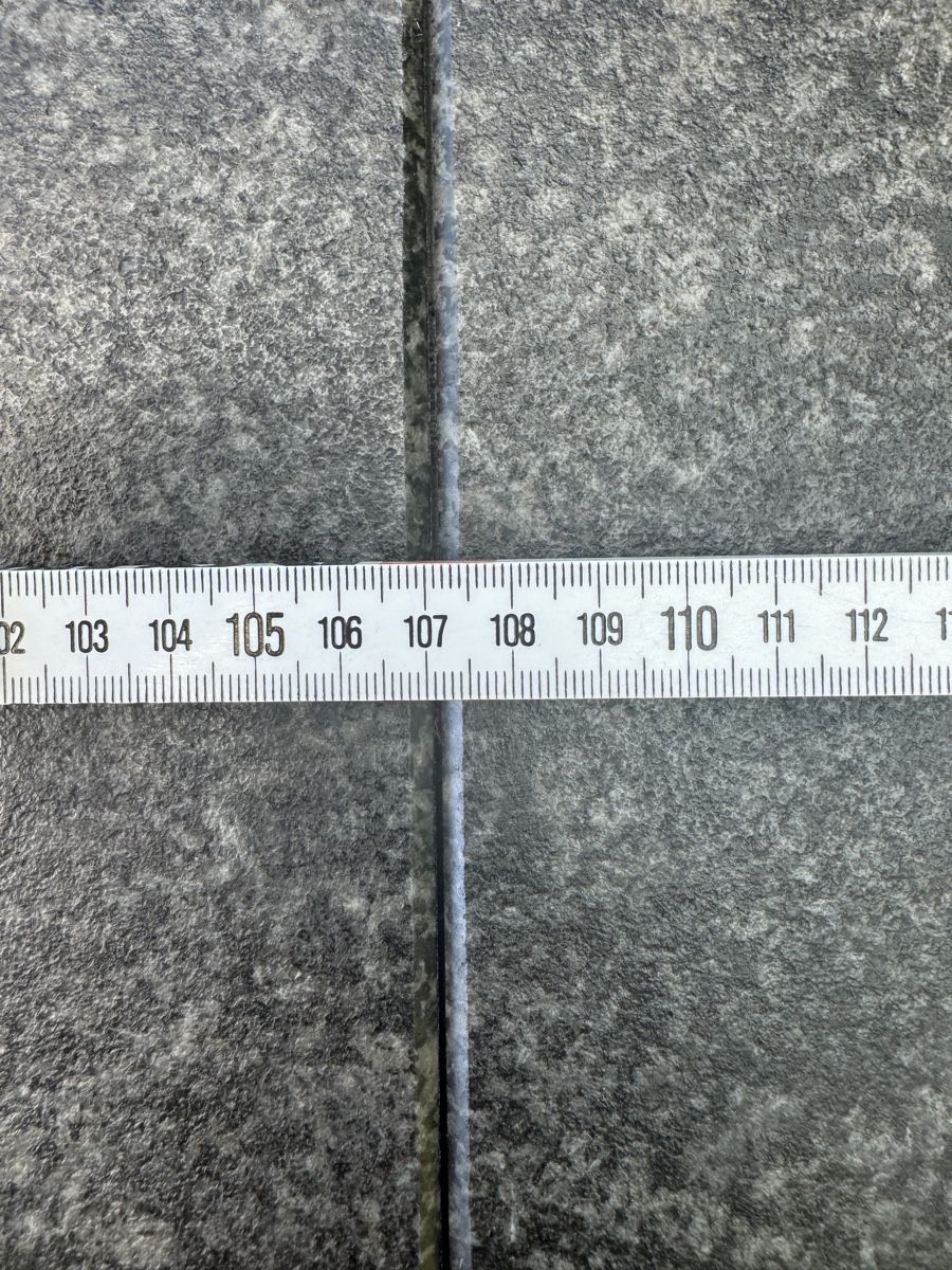 Tavoli: Gartentisch Granit massiv 320 x 90  – Usato da Mörigen venduto da Kummer1 7
