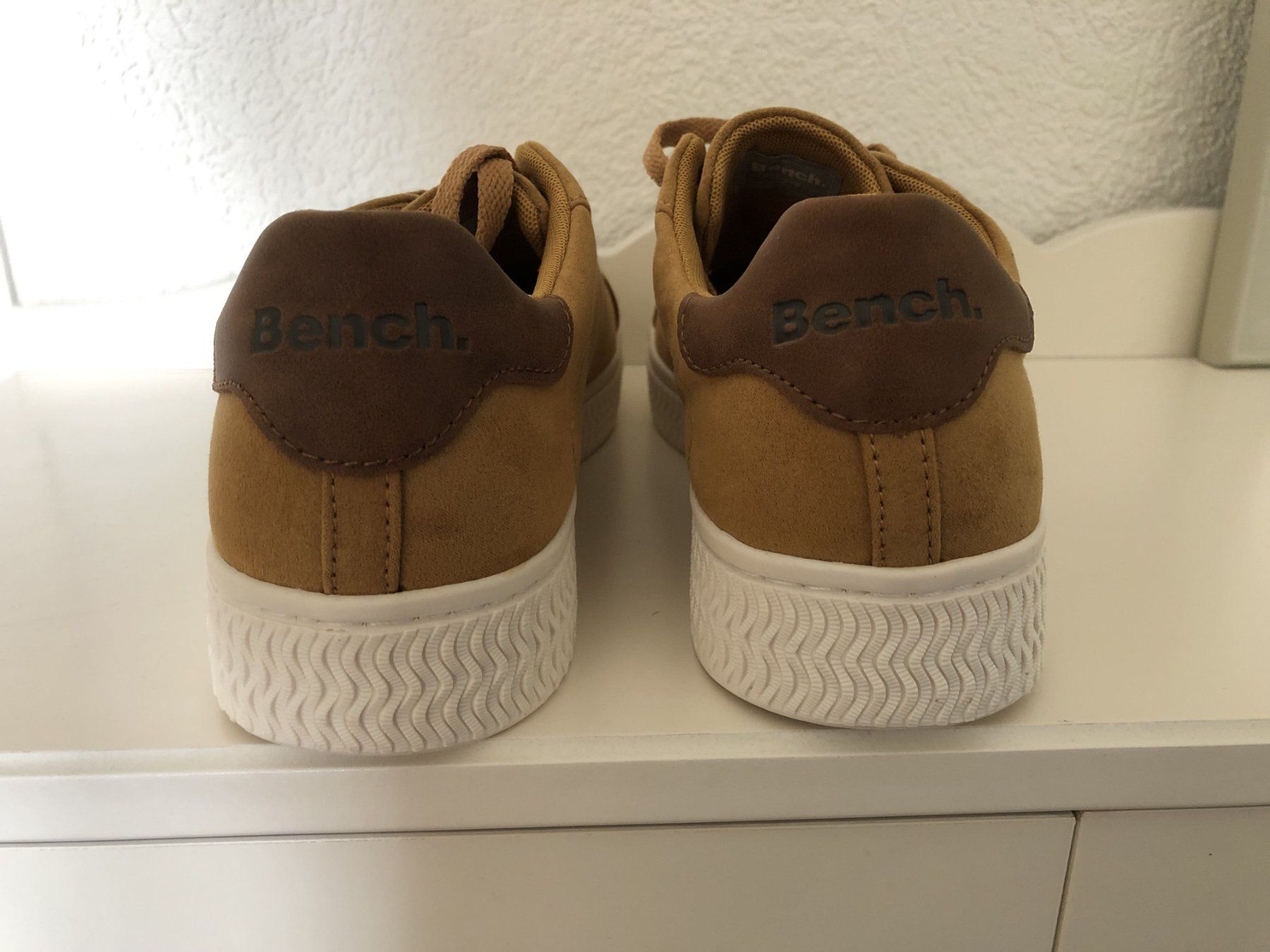Bench Scarpe da donna: Sneakers safran Bench - 41 - neuf – Nuovo e nell'imballaggio originale da Cortaillod venduto da joa1717 4