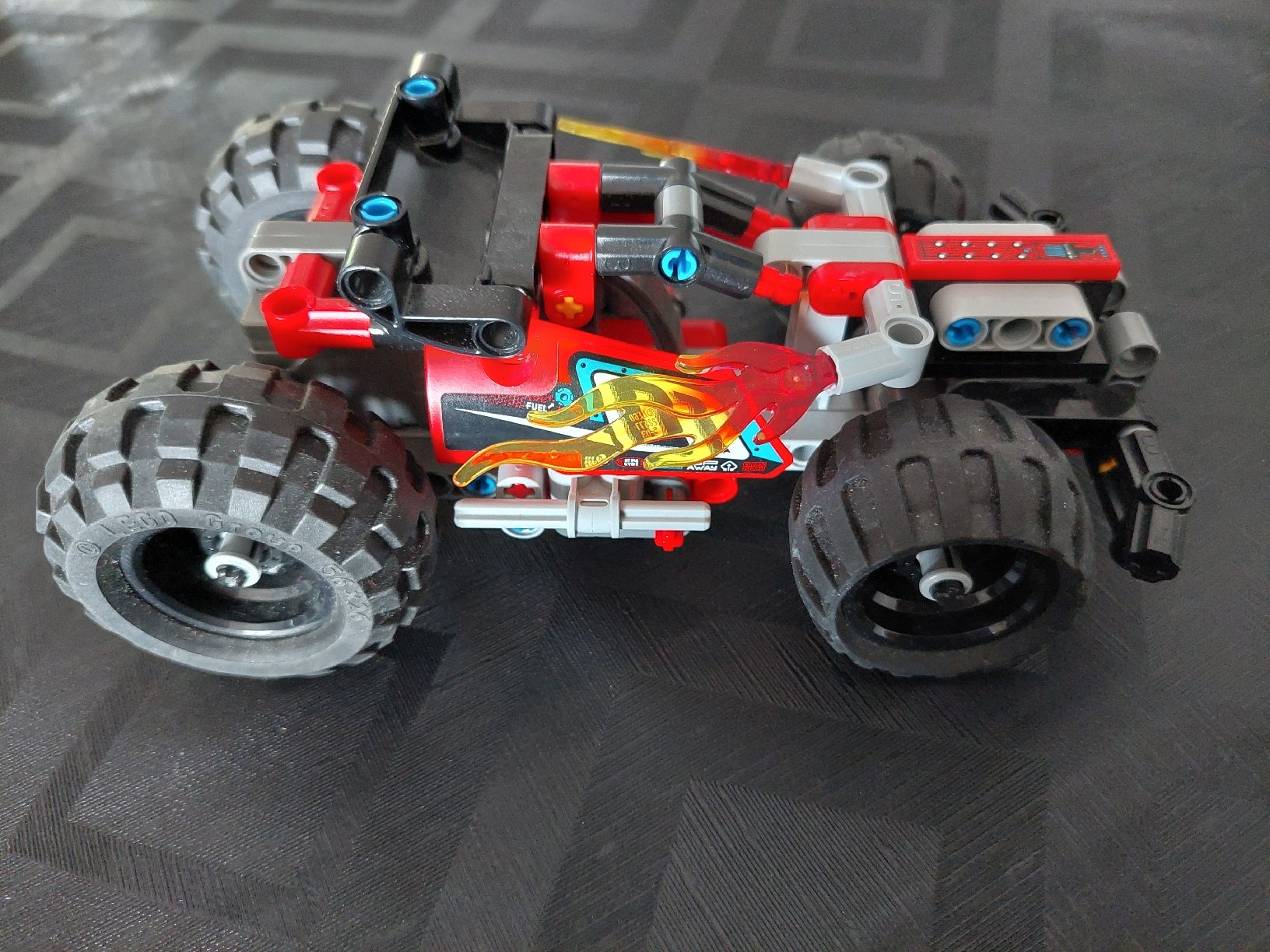 Lego Jouets: Lego Technic ( mit Pull Back ) – D'occasion à Zetzwil par lanst08