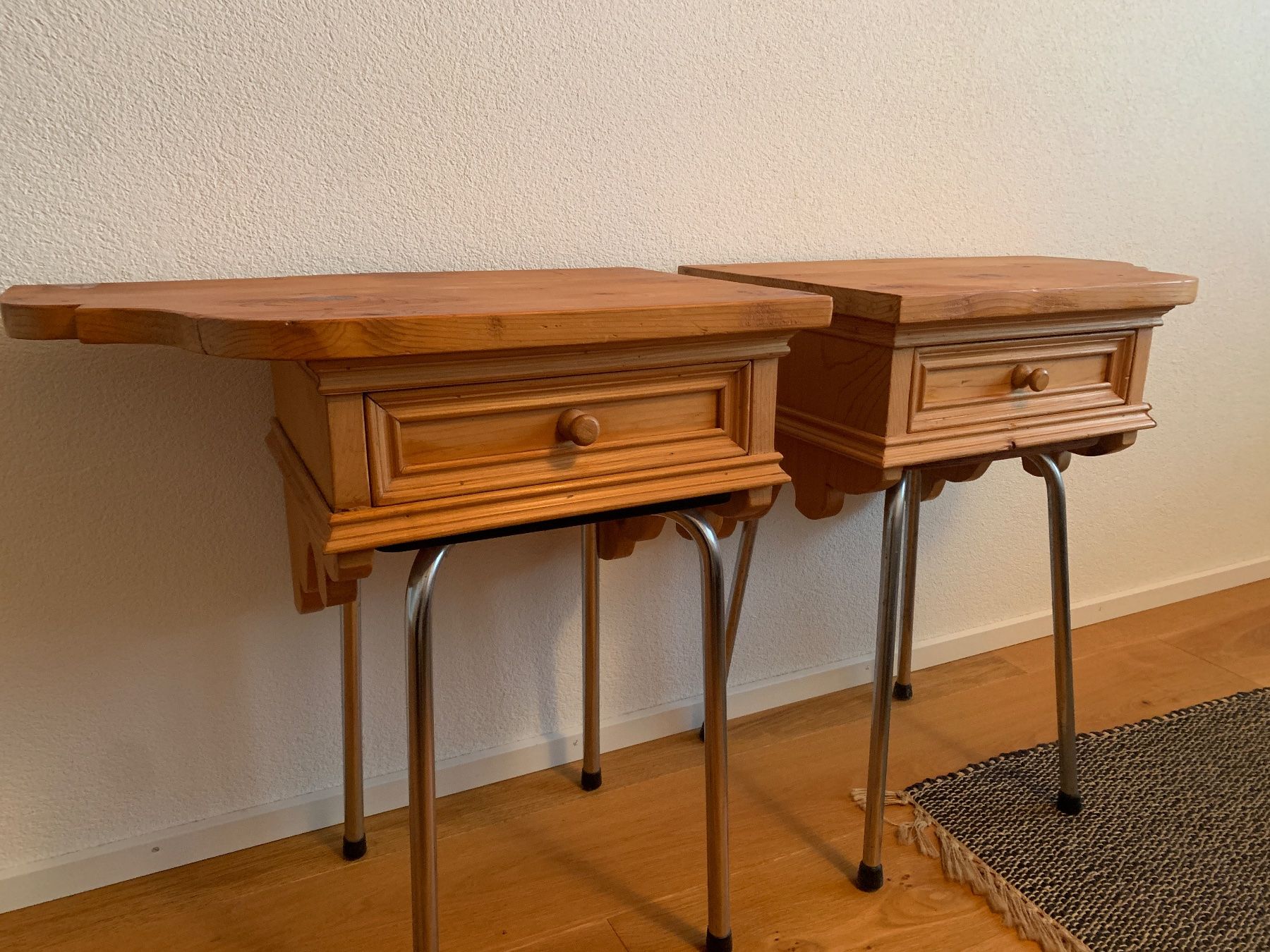 Comodini: Nachttische aus Tannenholz – Usato da Kriens venduto da pizi02