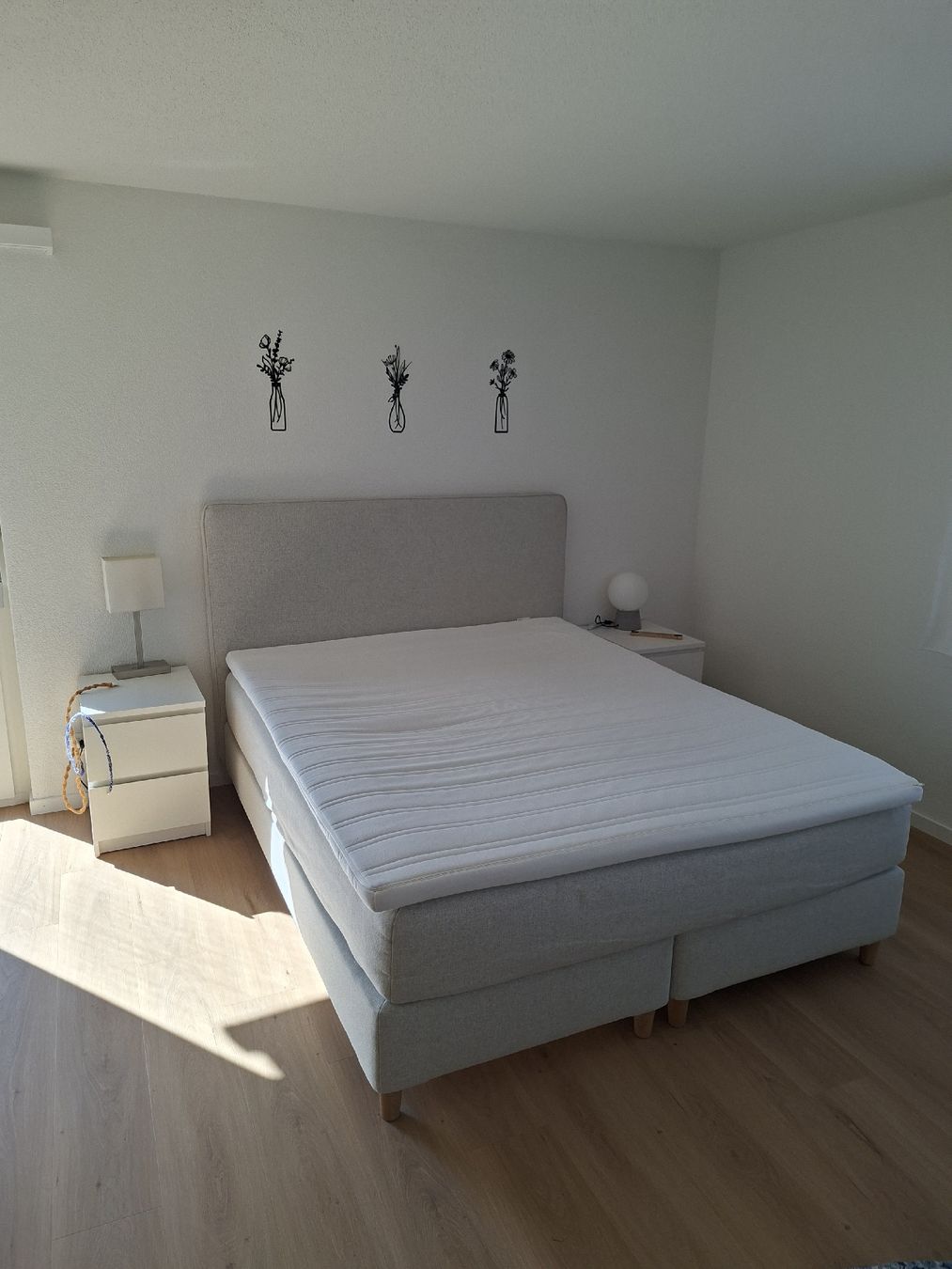 Letti: schönes Boxspringbett – Usato da Uznach venduto da TheFireFrei