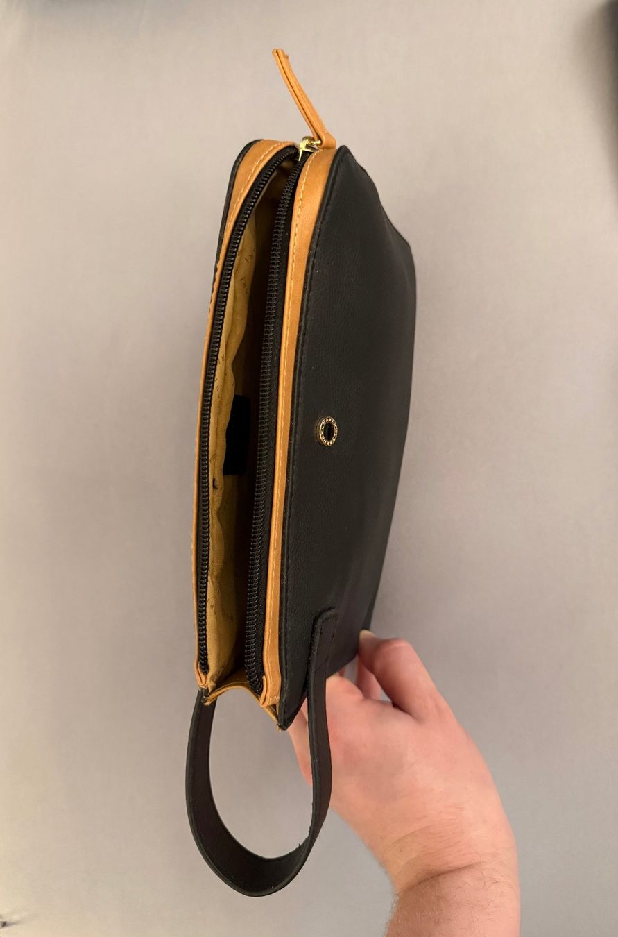 Custodie per cosmetici: Emirates First Class BVLGARI Tygar Amenity Kit flach – Nuovo (secondo la descrizione) da Oetwil am See venduto da Marc1308 1