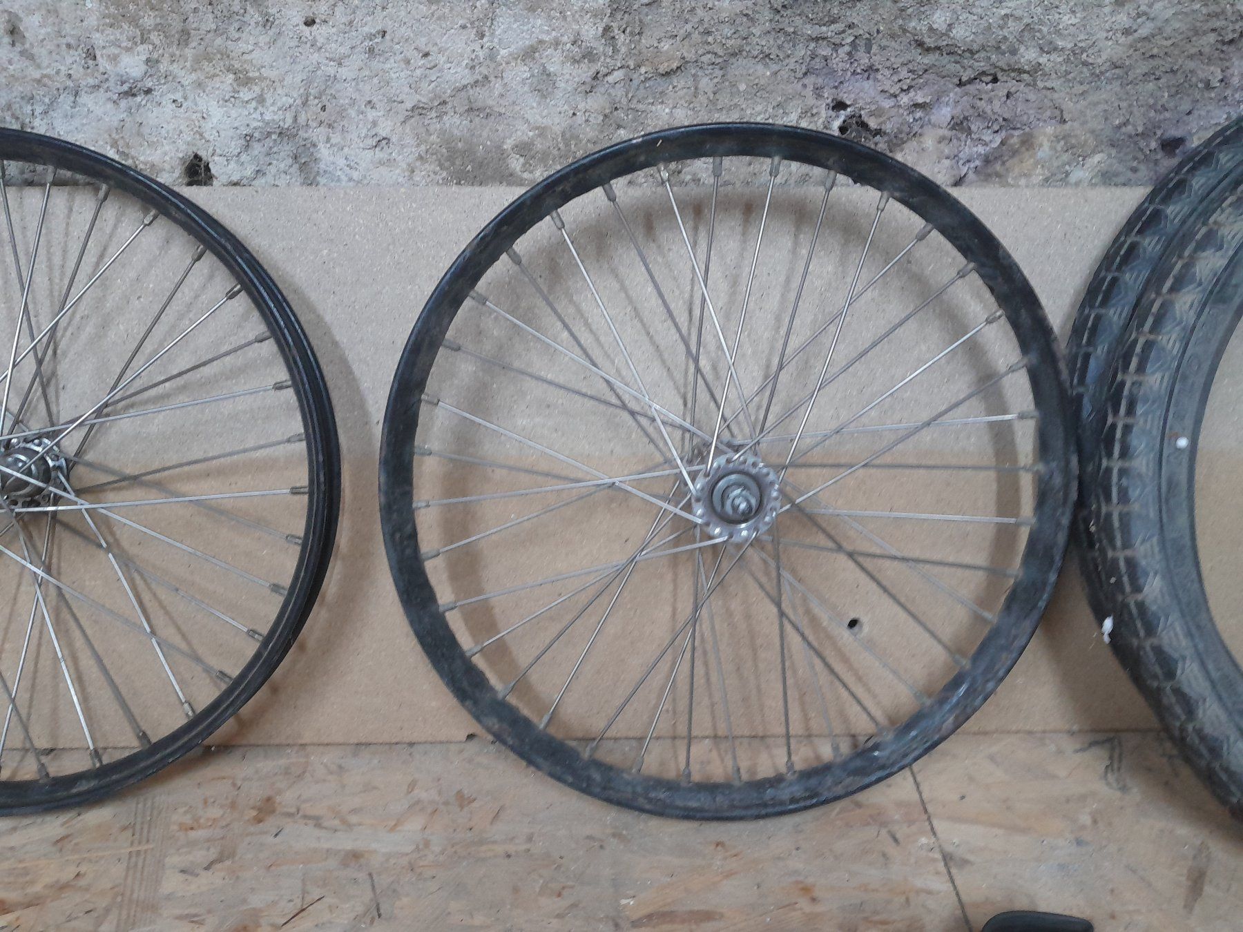 Pezzi di ricambio: 3 x Veloräder 20" zoll – Usato da Hinterforst venduto da duty76 3