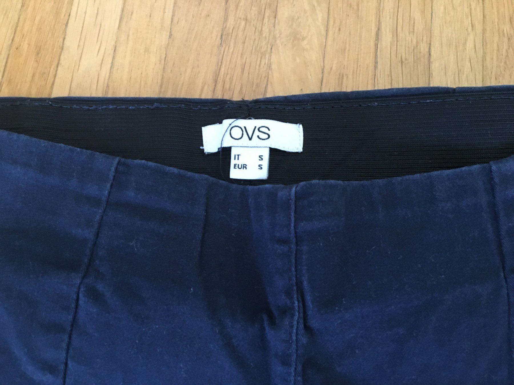 Pantaloni: Schöne Jegging-Stoffhose, Gr. S – Usato da Basel venduto da Nofretete39 1