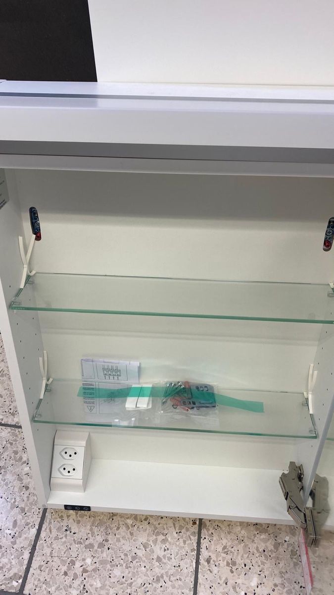 Armadietti a specchio: Spiegelschrank Alterna format LED plus – Nuovo (secondo la descrizione) da Pratteln venduto da andrea9669 3