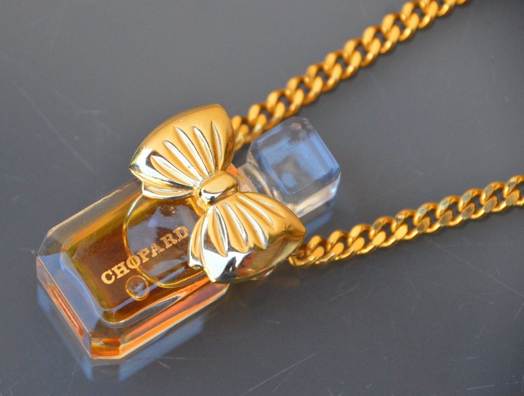 Chopard Catenine: CHOPARD Halskette vergoldete / Coller dorée / mini EdP – Usato da Collonges venduto da Auganien 4