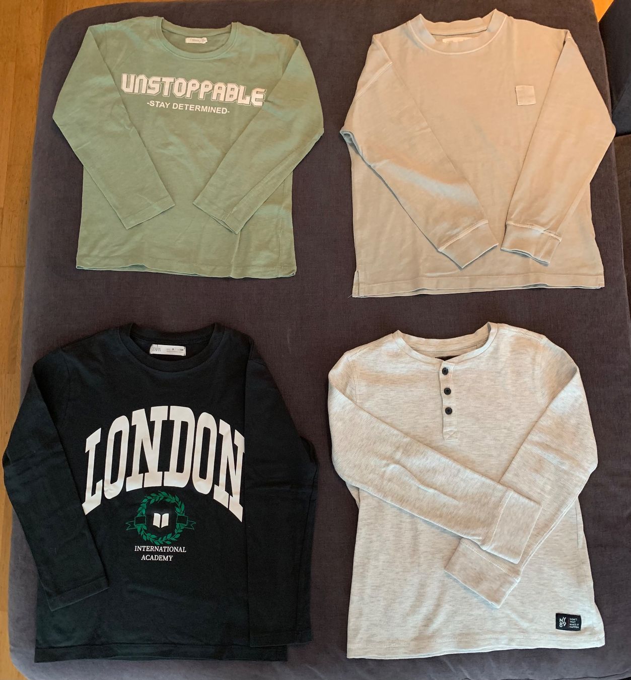 Lotti & Set di vestiti: Kleiderpaket T-shirt Langarm Pullover Junge Gr.128 – Usato da Bülach venduto da engeli92 1
