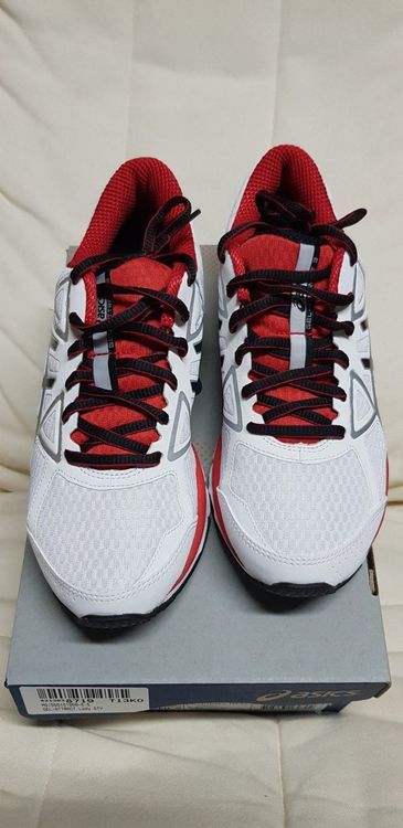 Asics gel attract clearance 3