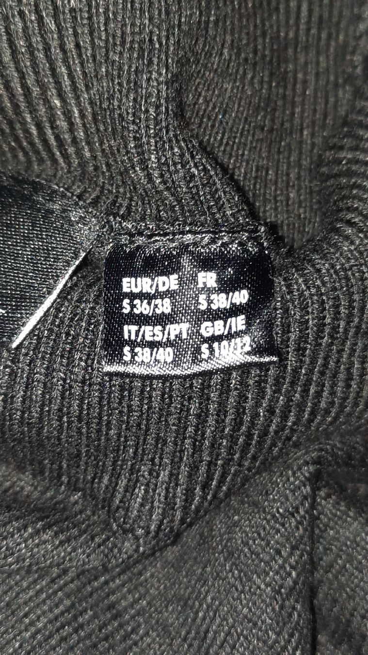 Vestiti: Kleid schwarz  Länge ca 90 cm,langarm – Usato da Zuchwil venduto da bvj_5t82 3
