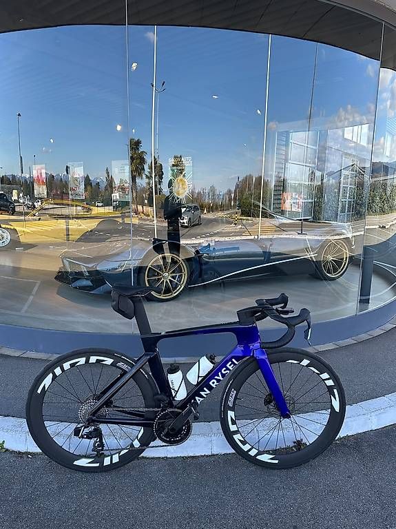 Van Rysel Vélos: Van Rysel RCR-F Pro Grösse M Force AXS E1 – D'occasion à Gland par Arnaud_2688 2