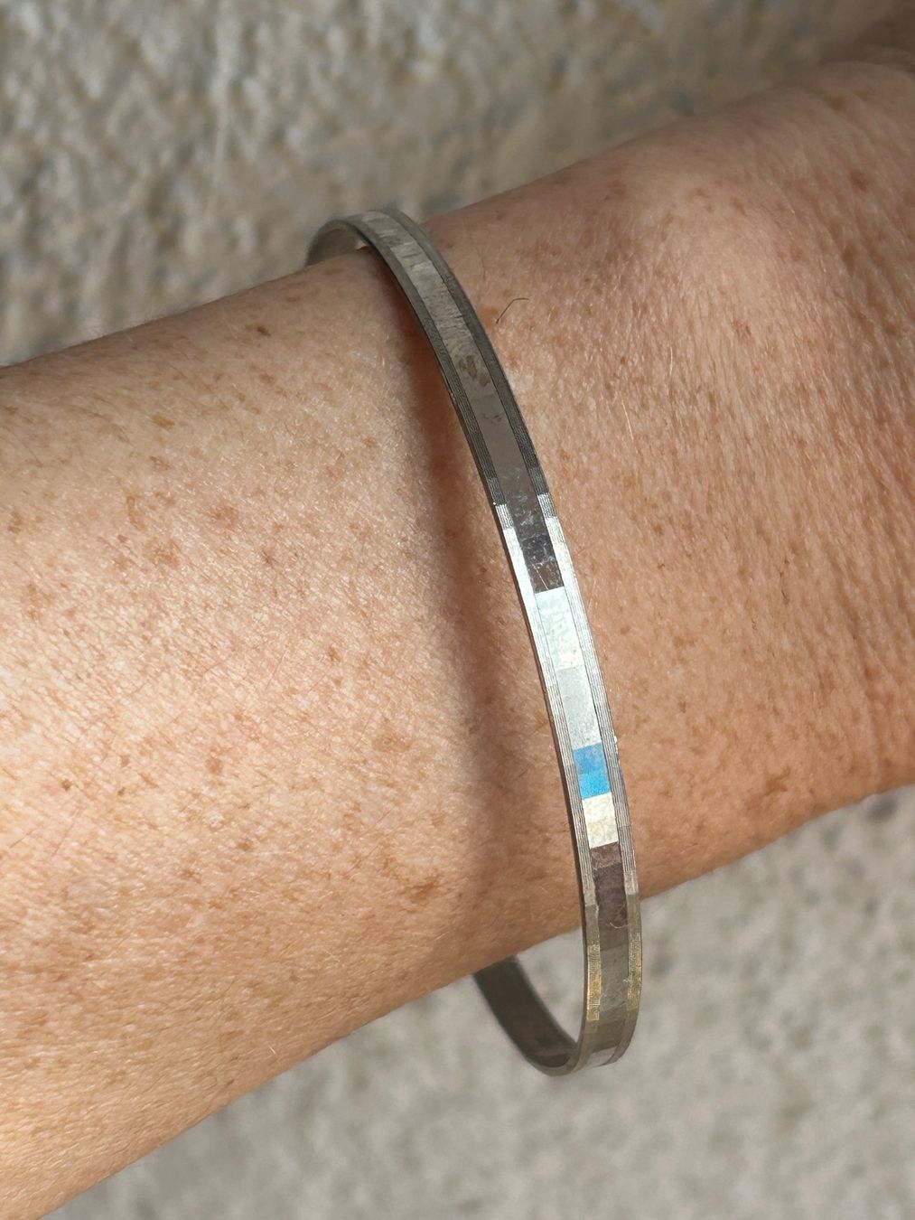 Armbänder & -reifen: Silber Armreif DISCO (800) – Gebraucht aus Laufen von Bellavitaboom