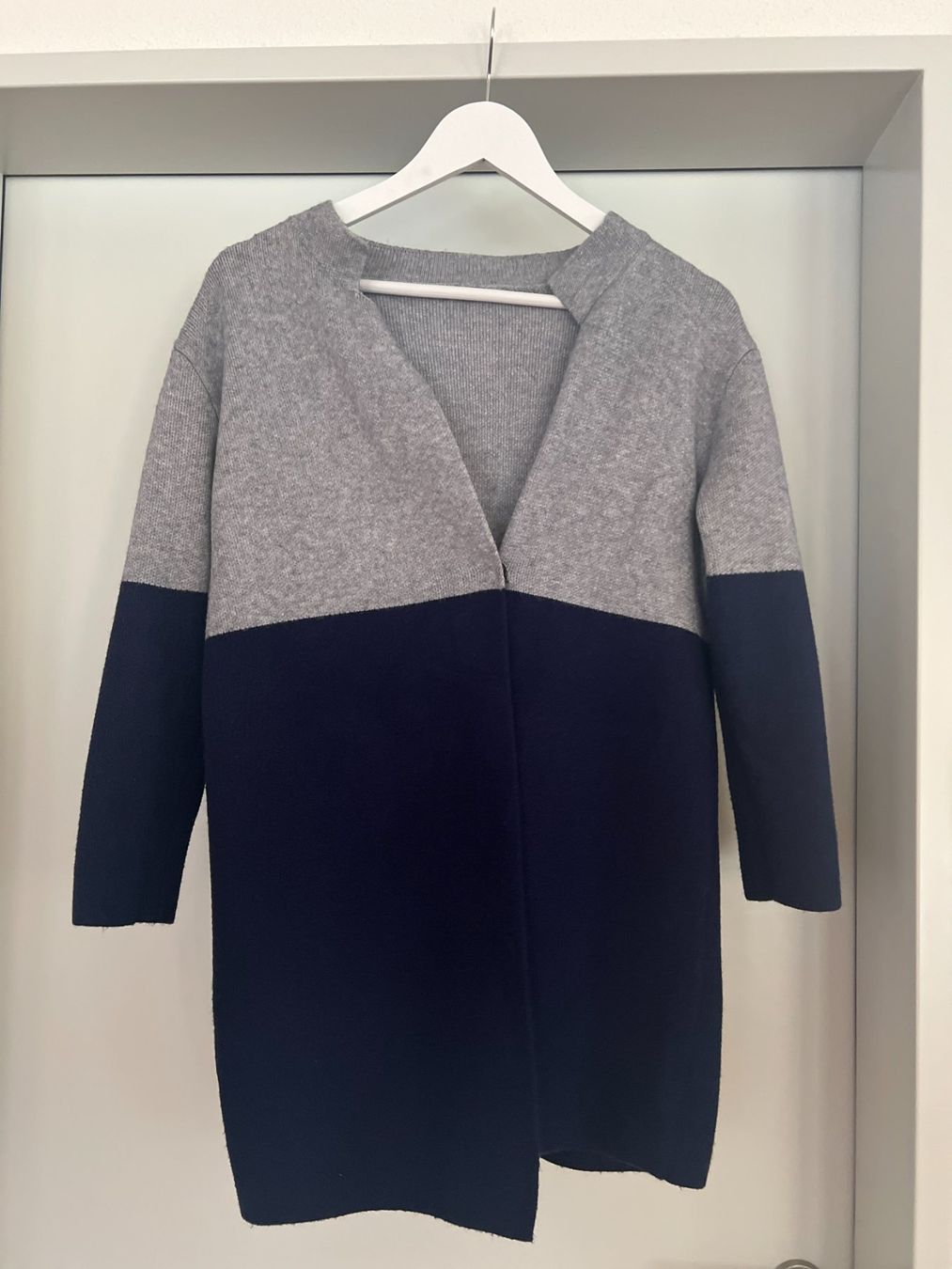 Pullover & Sweatshirts: Pullover XS/S – Gebraucht aus Meggen von IeMo