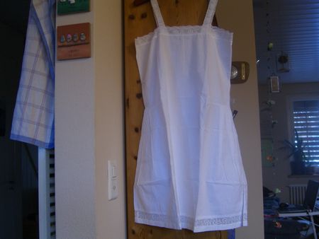 Alte Weisswäsche,Nachtwäsche,Unterkleid,B'wolle,Spitzenborte