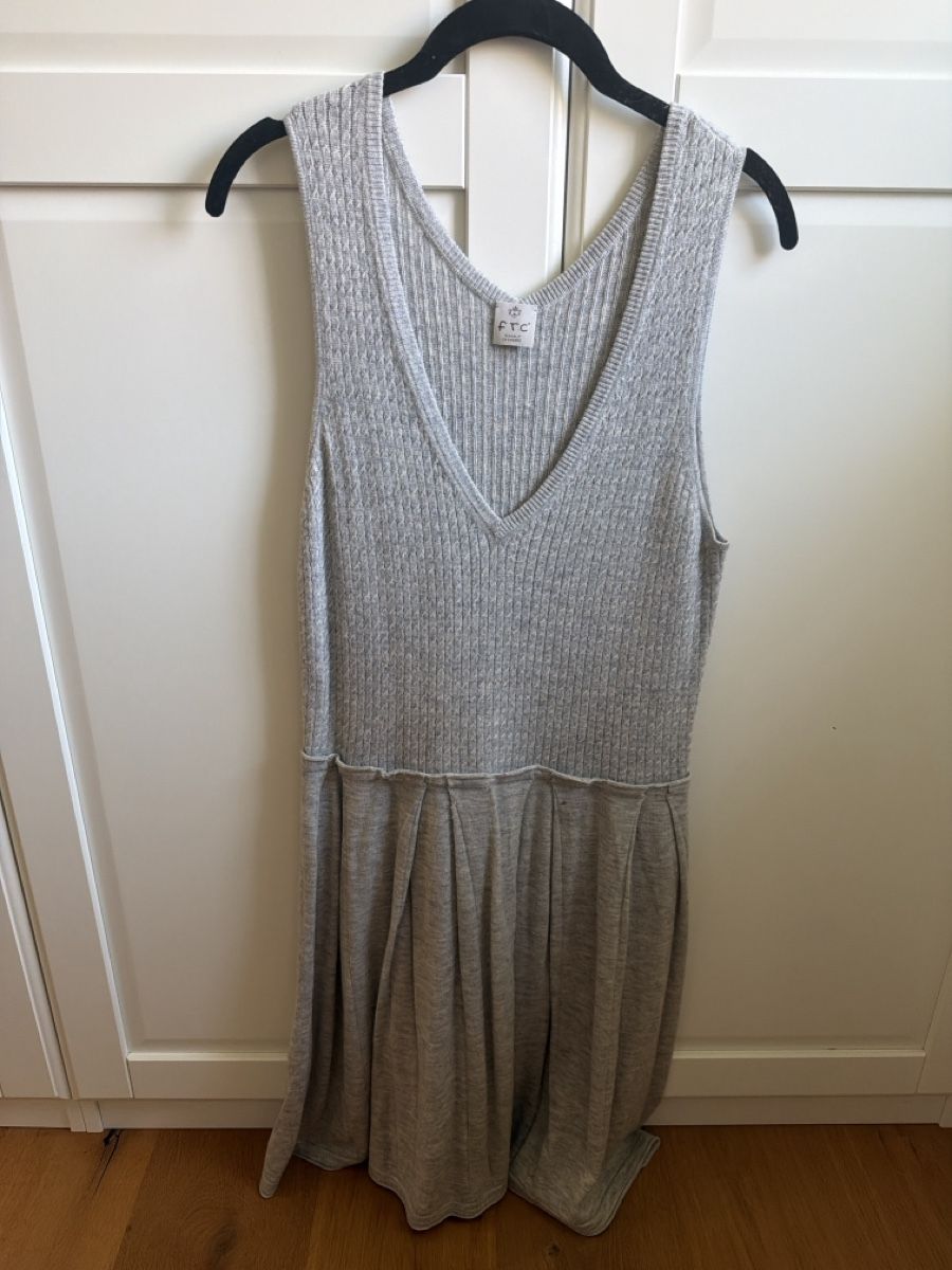 Vestiti: Beautifully soft Cashmere Dress – Usato da Stallikon venduto da RTagel