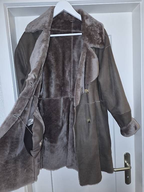 Cappotti: Echt Shearling Lammfell Leder Mantel Jacke Gr. 40 – Usato da Berikon venduto da LaGizmo5 1