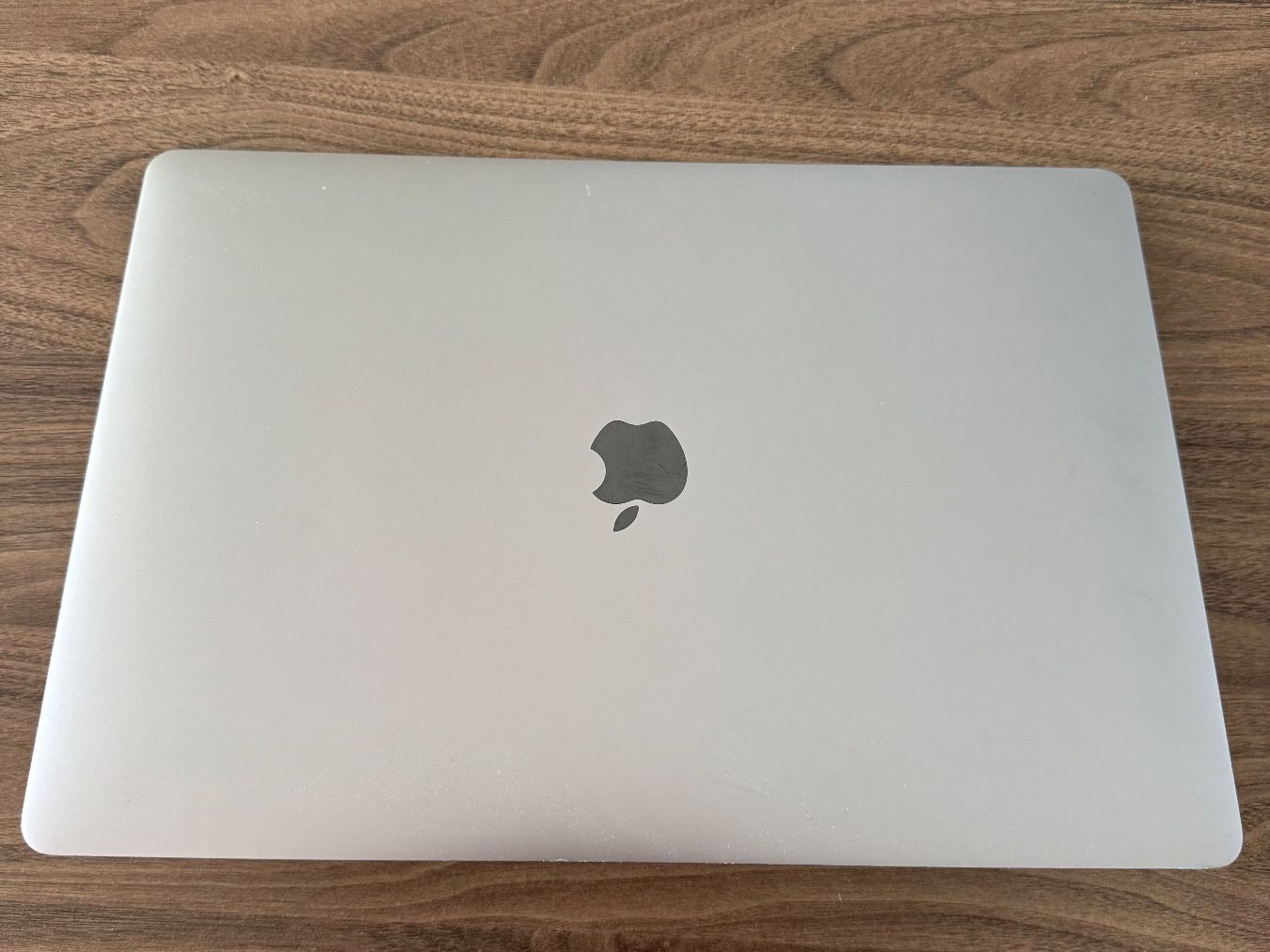 Apple Notebook: MacBook Pro mit Touch Bar Mid 2018 15-Zoll – Usato da Unterengstringen venduto da HeKasa 2