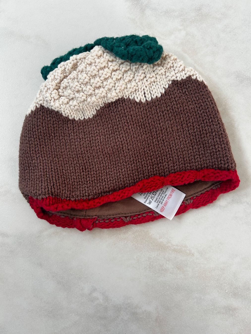 Lotti & Set di vestiti: Next UK Christmas pudding hat Gr.68 – Usato da Rüti ZH venduto da JB_8630 1